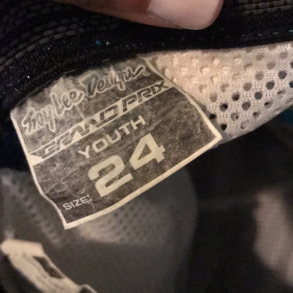 🚫SOLD🚫Troy Lee Designs Youth GP Pants - Prism - Picture 5 of 7